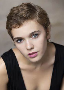 Carolina Sala剧照