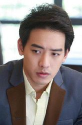 向峻（黄柏钧饰演）