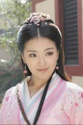 杨青雪（种丹妮饰演）