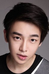 彭昱畅剧照