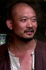 石大虎（斌子饰演）