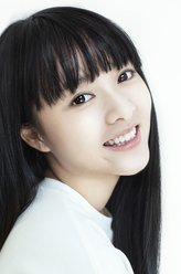柯彤彤（余心恬饰演）