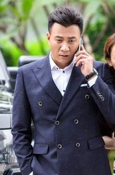 胡军剧照