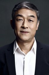 洪涧琛（李建义饰演）