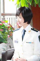 万茜剧照