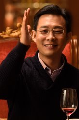 陈江河（张译饰演）