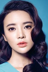 金英（张璇饰演）