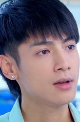 小神（罗云熙饰演）